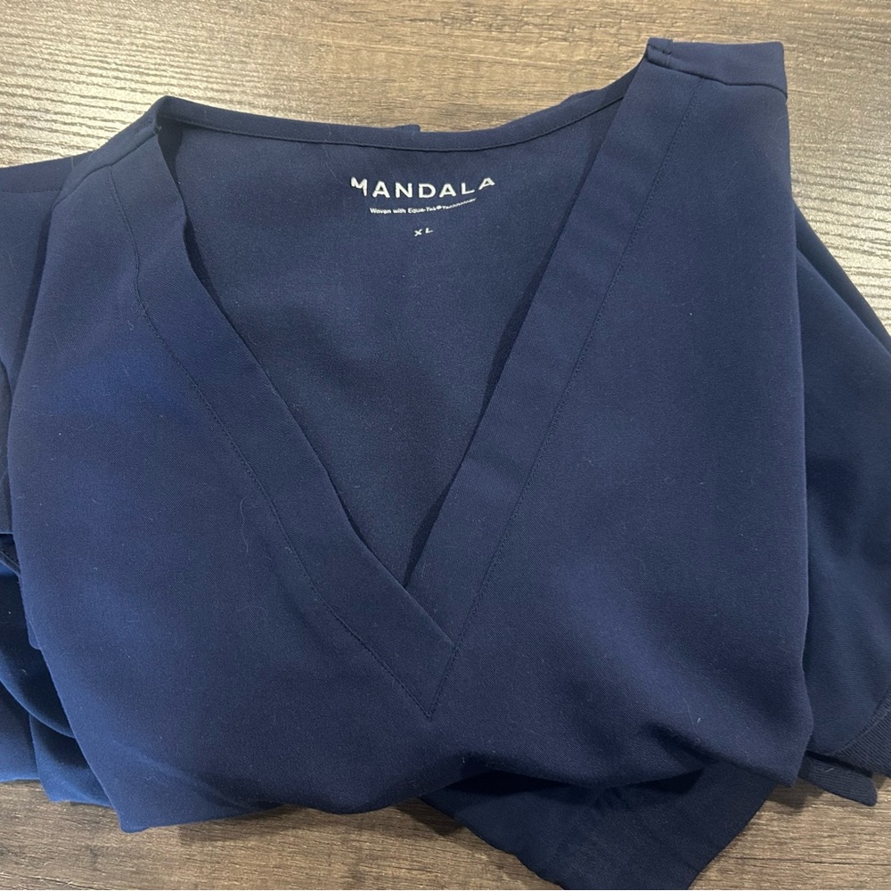 Mandala Navy Scrub Set XL